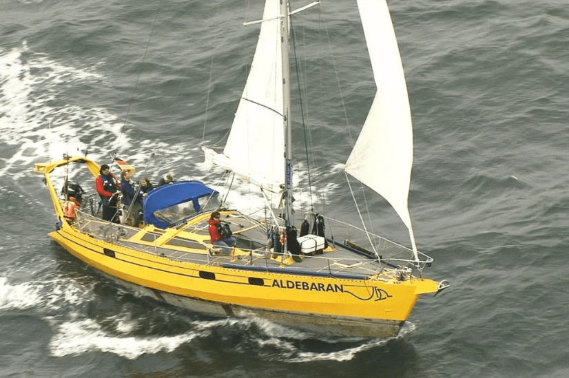 Combating Oxygen Depletion in Sheltered Waters: How Autonomous Tech Stops Marine "Dead Zones" Before They Start 1 ALDEBARAN research sailing ship